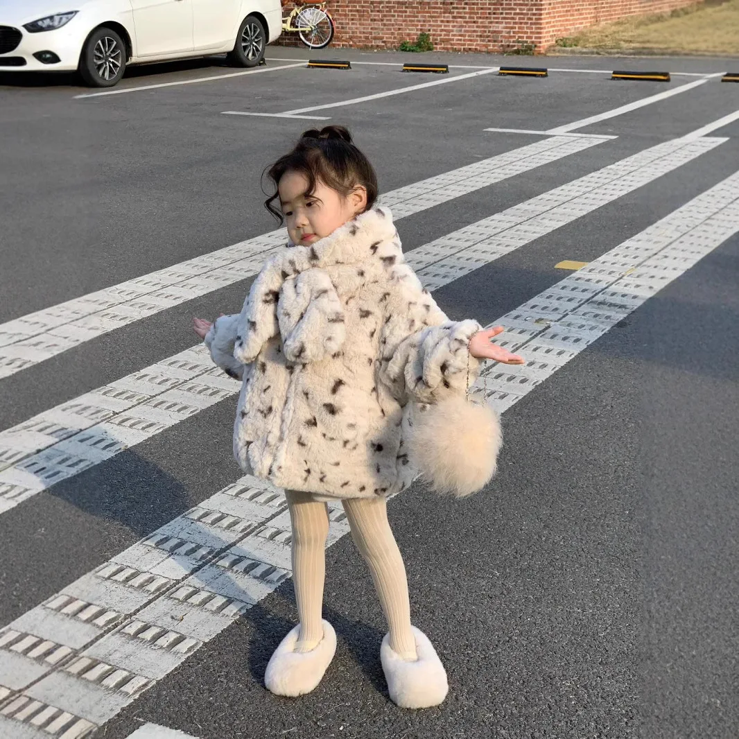 Winter Girls Fashion Plush Warm Coat Thickened Leopard Print Padded Cotton Fur Jacket Coat with Scarf